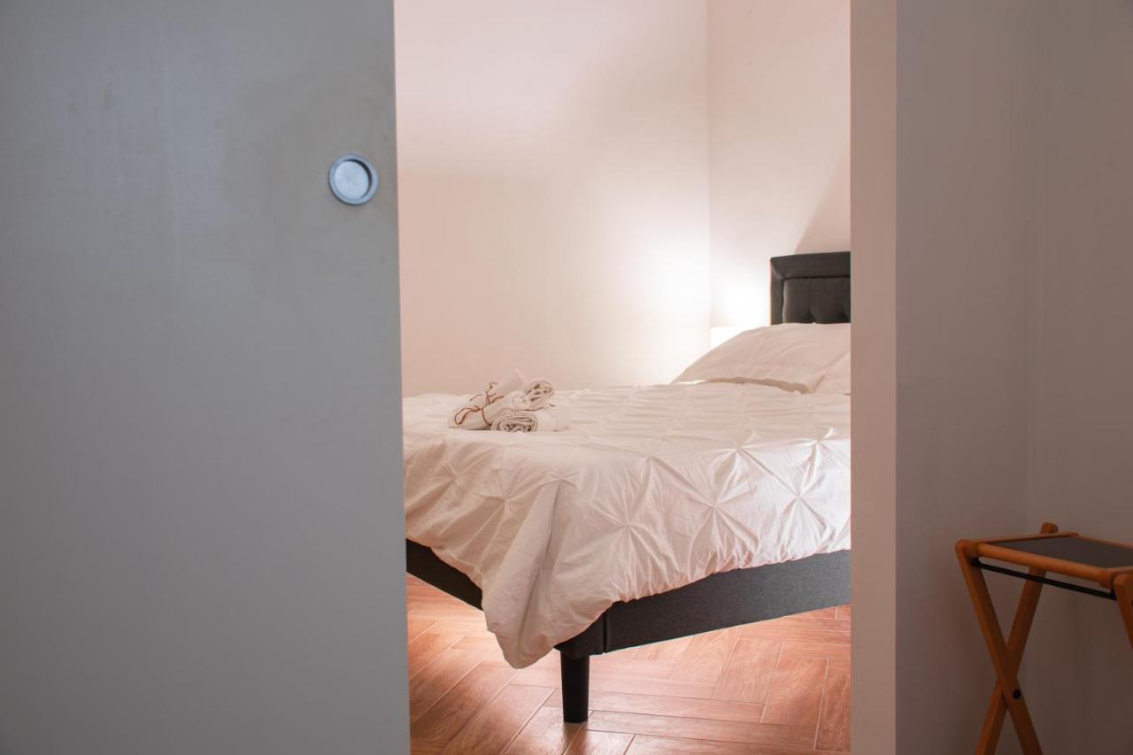 Luxury Bnb Pisacane Lägenhet Bari Exteriör bild